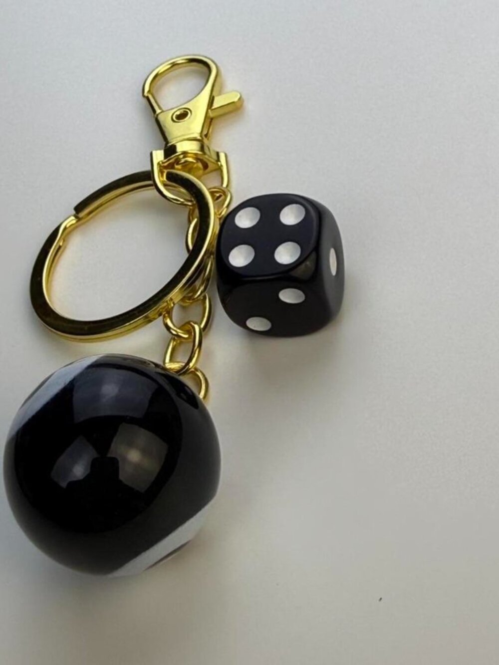 Gold Dice Keychain - Picture 3 of 4